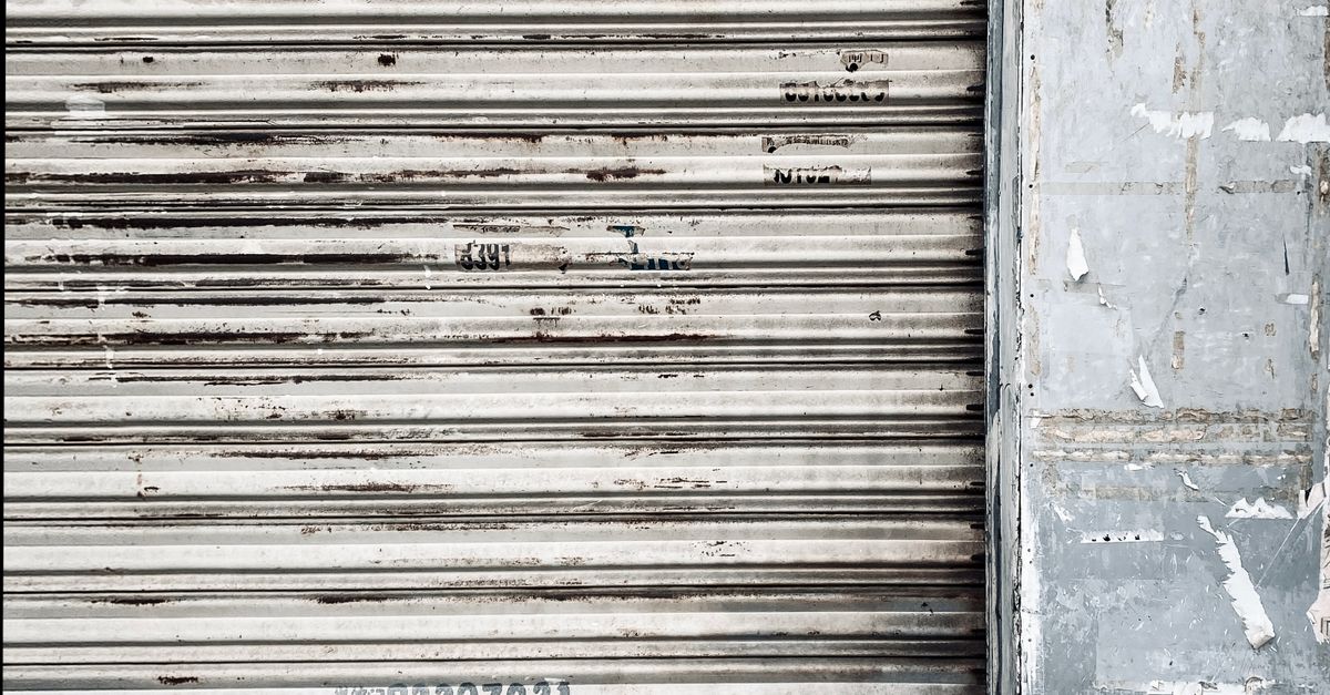 Key Features of Industrial Roller Doors for Warehousing Needs